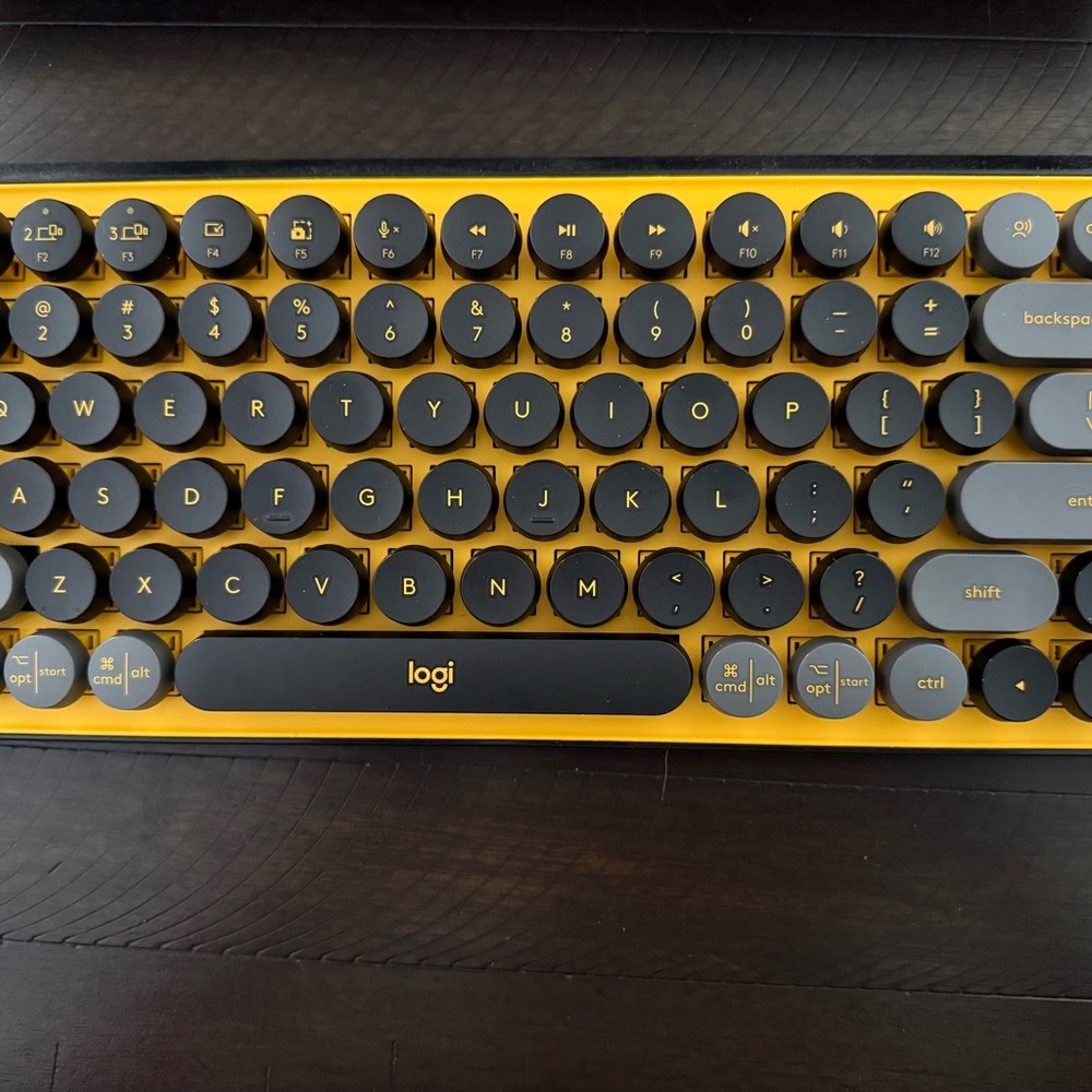 Logitech PopKeys Wireless Keyboard - Yellow&Black, mouse&cover. Like Brand New!